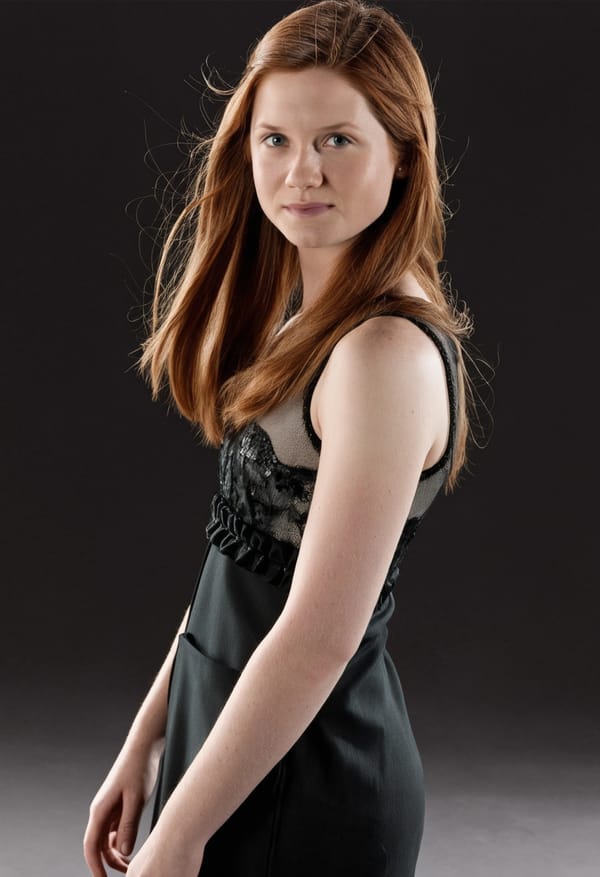 Adult Ginny Weasley (288 pics)